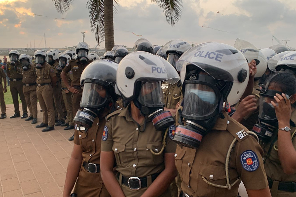 காலி முகத்திடலில் அமைதியின்மை! பலர் கைது (Video) | Sri Lanka Anti Govt Protest