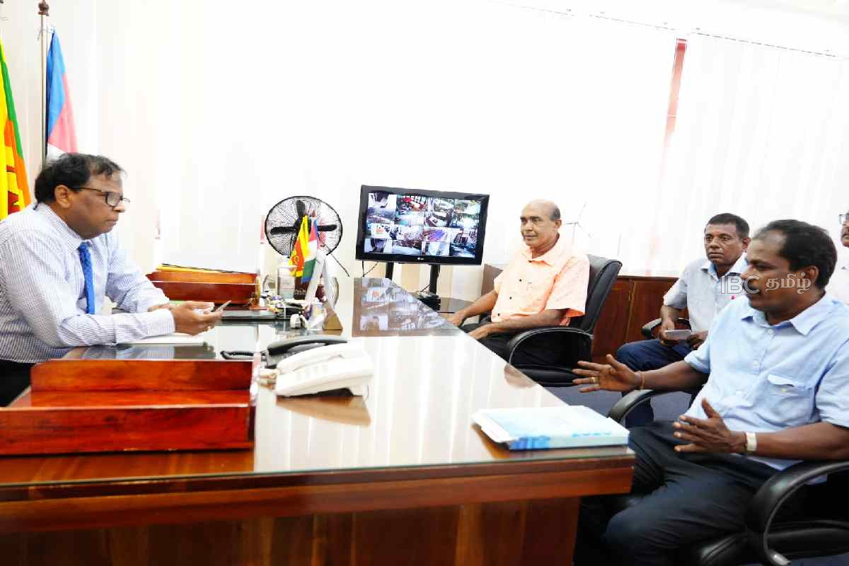 வடக்கு ஆளுநருடன் இலங்கை தமிழர் ஆசிரியர் சங்க பிரதிநிதிகள் சந்திப்பு | Tamil Teachers Union Meet Northern Governor