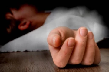 අවුරුදු 10ක දරුවෙකු ඇඳක් මත මියයයි.. යළි පණ එන්න කරපු වැඩේ මෙන්න.(VIDEO)