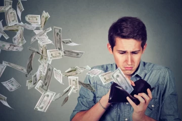 வெள்ளிக்கிழமைகளில் மறந்தும் இதை செய்யாதீர்கள்...துளிக் கூட பணம் தங்காது? லட்சுமி தேவியின் கோபம் அதிகரிக்கும்