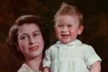 ராணி மறைவிற்கு பிறகான முதல் அன்னையர் தினம்: மன்னர் சார்லஸ் வெளியிட்டுள்ள அழகான புகைப்படம்!