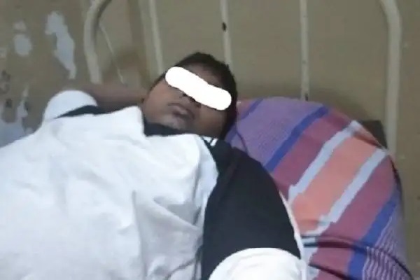 மாணவனை கன்னத்தில் அறைந்த அதிபர் - கிளிநொச்சியில் சம்பவம் | Principal Slapped The Student On The Cheek