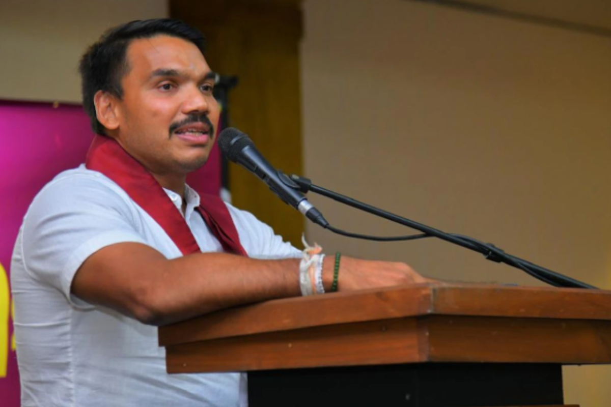 சாவகச்சேரி உப தவிசாளர் பதவி நீக்கம் ; அதிரடி காட்டிய வட மாகாண ஆளுநர் ; நாமல் கடும் கண்டனம் | Northern Governor S Bold Move Namal S Criticism