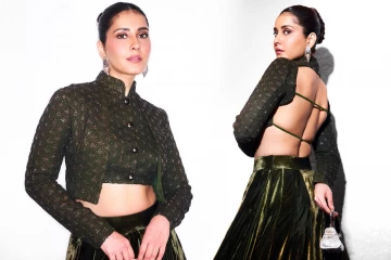 படுவைரலாகும் ராஷி கண்ணாவின் கிளாமர் போட்டோஷூட்.. இதோ பாருங்க..