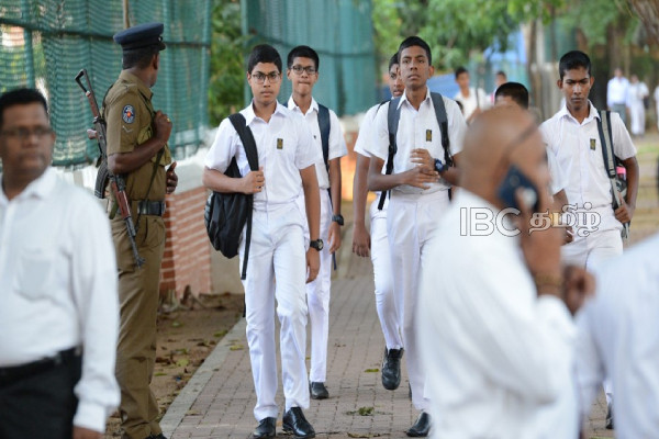 பாடசாலை விடுமுறை தொடர்பில் கல்வி அமைச்சு வெளியிட்டுள்ள அறிவிப்பு | School Holidays Announcement Ministry Of Education பாடசாலை விடுமுறை தொடர்பில் கல்வி அமைச்சு வெளியிட்டுள்ள அறிவிப்பு | School Holidays Announcement Ministry Of Education