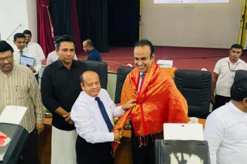 மட்டக்களப்பிற்கு விஜயம் மேற்கொண்டுள்ள சுகாதார அமைச்சர்