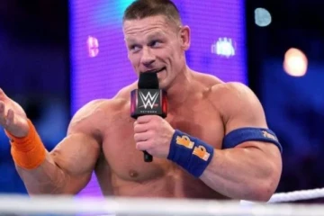 ஆடையின்றி ஆஸ்கர் விருது பெற வந்தவரால் அதிர்ச்சி!