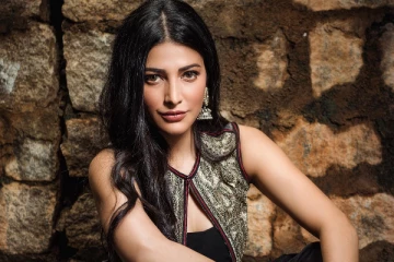 முகத்தில் சர்ஜரி ஏன் செய்தேன் தெரியுமா?: ஸ்ருதிஹாசன் சொன்ன காரணம்