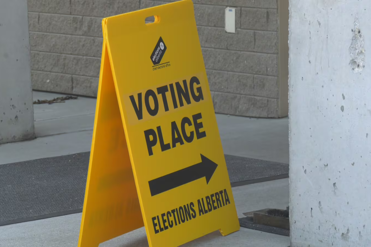 அல்பெர்ட்டா தேர்தல் ஆணையம் பகிரங்க மன்னிப்பு! | Elections Alberta Apologizes For Confusion அல்பெர்ட்டா தேர்தல் ஆணையம் பகிரங்க மன்னிப்பு! | Elections Alberta Apologizes For Confusion
