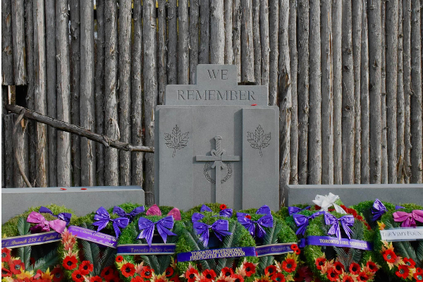 நாட்டிற்காக சேவையாற்றியவர்களை நினைவுகூர்ந்த கனடா முக்கியஸ்தர்கள்! | Canadian Remember Those Served The Country