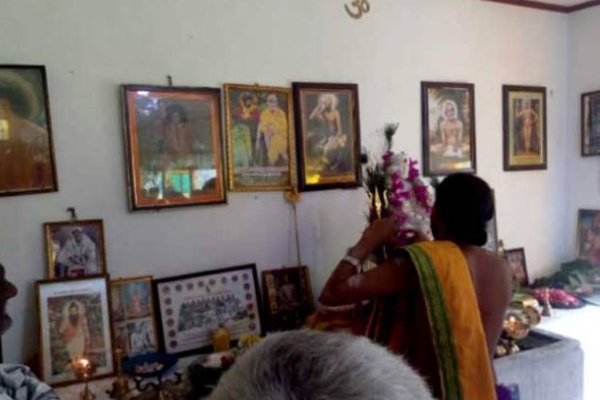 ஹட்டன் பகுதியில் ஊரடங்கை மீறி கோவில் ஒன்றில் இடம்பெற்ற உற்சவம்: புகைப்படங்கள் | Celebration Temple Across Curfew The Hutton Area