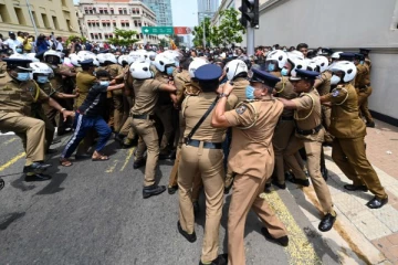 கொழும்பு குற்றப்புலனாய்வு திணைக்களத்தில் பொலிஸார் குவிப்பு