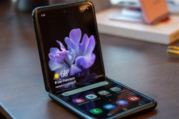 Samsung Smart Phone: அமேசானில் நீங்கள் எதிர்பார்த்திராத தள்ளுபடி விலையில்