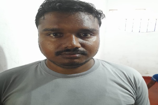 யாழ்ப்பாணத்திலிருந்து மட்டக்களப்பு சென்ற இந்திய பிரஜை கைது | An Indian Citizen Arrested