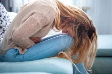 மாதவிடாய் நாட்களில் பெண்களுக்கு சம்பளத்துடன் கூடிய விடுமுறை வழங்கிய நாடு!