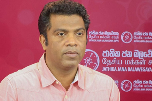 நாமலுக்கு எதிரான நகர்வுகளை ஆரம்பித்த அநுர அரசாங்கம்! 2029இல் ஜனாதிபதியாம்.. | Anura Hits Out At Namal S 2029 Plan