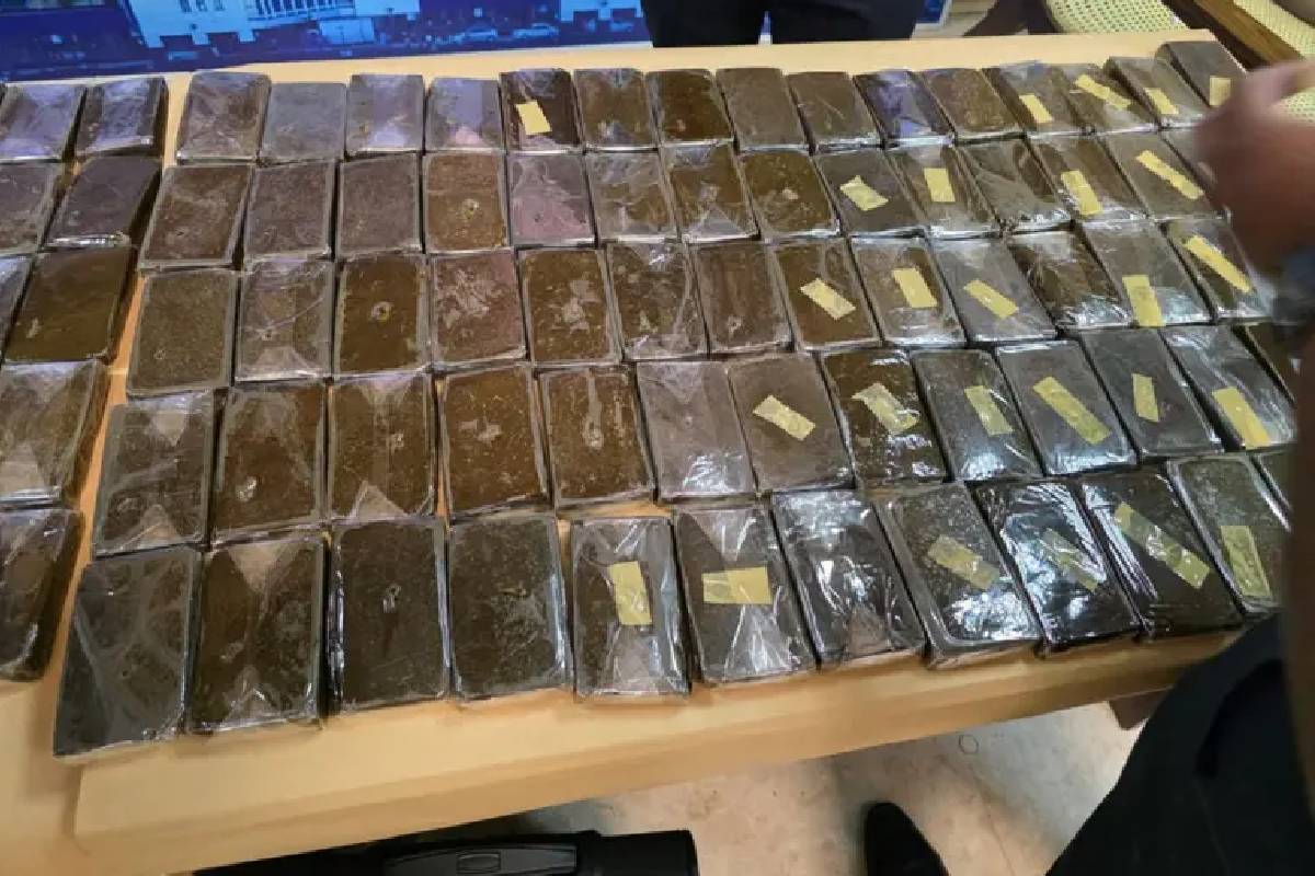 கட்டுநாயக்கவில் போதைப்பொருளுடன் சிக்கிய கனேடிய யுவதி | Canadian Woman Arrested With 36Kg Hashish At Bia கட்டுநாயக்கவில் போதைப்பொருளுடன் சிக்கிய கனேடிய யுவதி | Canadian Woman Arrested With 36Kg Hashish At Bia