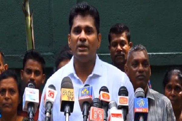 நாமலின் சொல்லை கேட்டதால் கவிழ்ந்தார் கோட்டாபய -அம்பலமாகும் தகவல்கள் | Gotabaya Collapsed After Hearing Namals Words