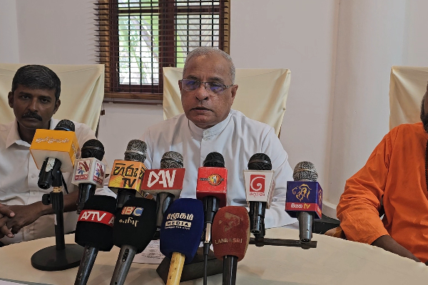 புதுசும் வேண்டாம் பழசும் வேண்டாம்! அரசின் முயற்சியை எதிர்த்து கையெழுத்து போராட்டம் | Signature Campaign Against The Pta