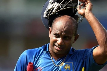 செல்வாக்கை பயன்படுத்தி கோவிட் தடுப்பூசி பெற்றுக்கொள்ளவில்லை! - சனத் ஜயசூரிய