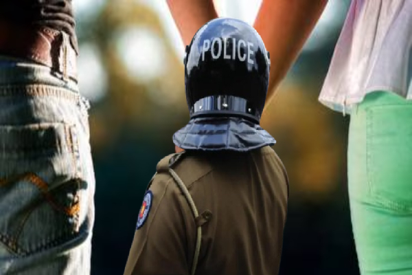 ஆபாச காணொளிகளை இணையத்தில் பதிவேற்றிய தம்பதி கைது | Couple Arrested Uploading Obscene Videos Internet ஆபாச காணொளிகளை இணையத்தில் பதிவேற்றிய தம்பதி கைது | Couple Arrested Uploading Obscene Videos Internet