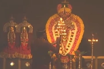 நல்லூரில் வீற்றிருக்கும் அலங்கார கந்தனுக்கு சிறப்பு பூஜைகள்