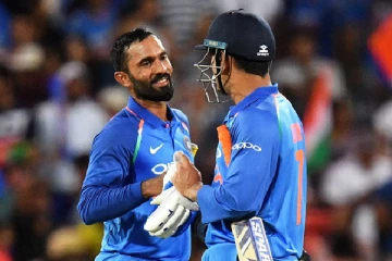 தோனியை நீக்கியது என் பெரிய தப்பு - பகிரங்க மன்னிப்பு கேட்ட தினேஷ் கார்த்திக்!