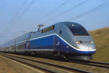 பிரான்ஸில் அதிவேக ரயிலில் குழந்தை பிரசவித்த கர்ப்பிணி!