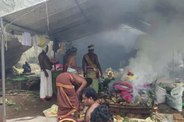 வெடுக்குநாறி ஆதிலிங்கேஸ்வரனுக்கு 108 கலச சங்காபிஷேகம்!