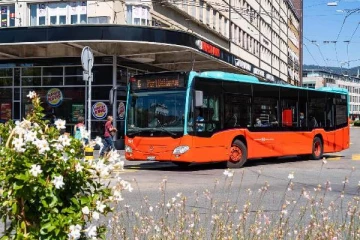 சுவிஸில் இழப்பீடு கேட்டு போக்குவரத்து நிறுவனத்திடம் குவிந்த 8,600 மனுக்கள்