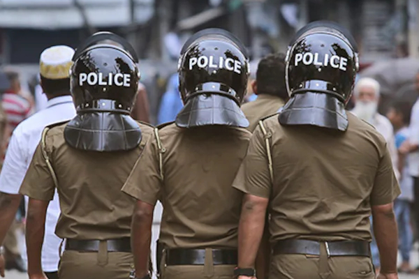 51 வயது நபரை ஏமாற்றிய கிளிநொச்சி யுவதி; திருமண ஆசையால் பெரும் தொகையை இழந்த கப்பல் ஊழியர்! | Kilinochchi Woman Who Cheated Man
