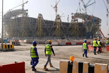 FIFA உலகக்கோப்பை திட்டங்களில் உயிரிழந்த 500 புலம்பெயர்ந்த தொழிலாளர்கள்: கத்தார் பகிரங்க ஒப்புதல்