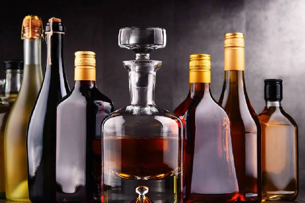 இனி கனடாவில் இந்த இடங்களிலும் மது அருந்தலாம் | Can Drink Alcohol In These Places In Canada