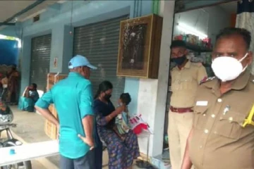 நடுரோட்டில் உயிருக்கு போராடிய குழந்தை! கதறிய பெற்றோர்- அடுத்த நடந்த பரபர சம்பவம்