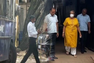 சிறைசாலைக்கு சென்ற முன்னாள் ஜனாதிபதி சந்திரிக்கா; யாரை சந்தித்தார்?