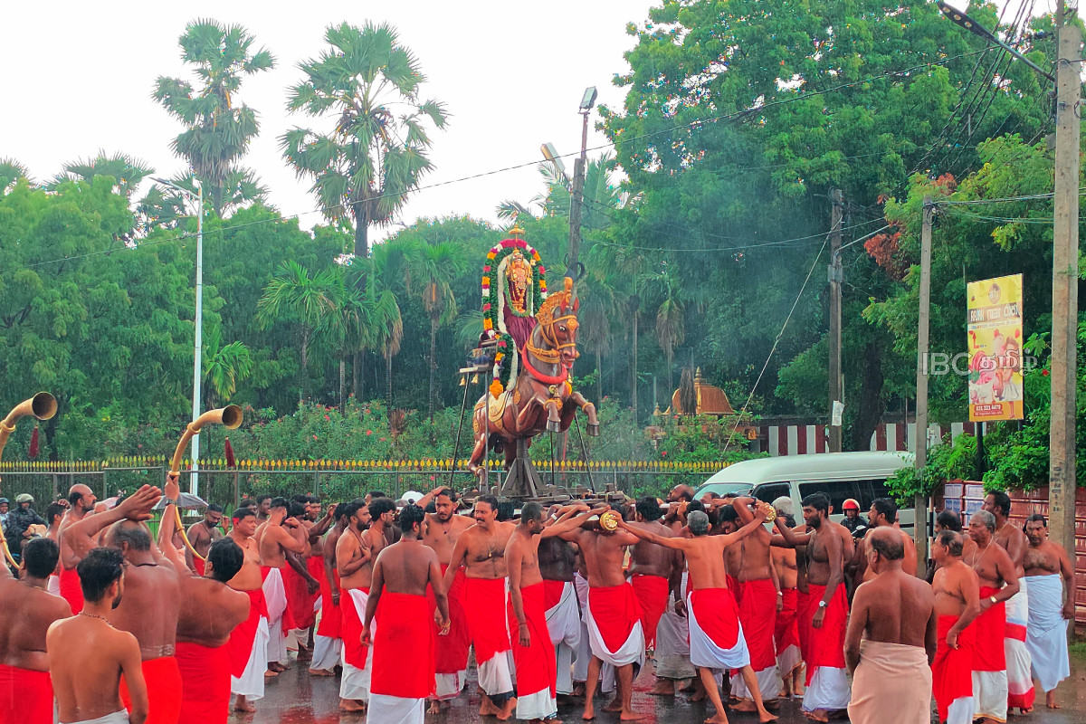 வரலாற்று சிறப்புமிக்க நல்லூர் கந்தசுவாமி கோவில் மானம்பூ உற்சவம் | Manambhu Festival At Nallur Kandaswamy Temple