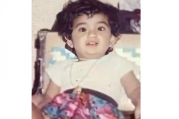 இந்த புகைப்படத்தில் இருக்கும் குழந்தை யார் தெரியுமா.. தேசிய விருது பெற்ற நடிகை தான்