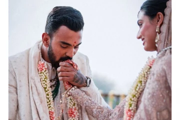 கே.எல்.ராகுல் திருமண ஃபோட்டோஸ் - 100 பேருக்கு மட்டுமே அழைப்பு!