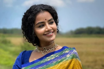 அனுபமா பரமேஸ்வரனின் லிப் கிஸ் காட்சி! ட்ரைலர் பார்த்து ரசிகர்கள் கடும் ஷாக்