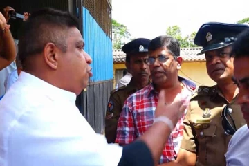 ඇමති හා බහින්බස් වූ පොස්පේට් සැපයුම් නිලධාරියාගේ වැඩ තහනම්..!