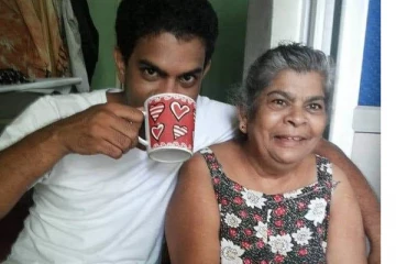 සම්මානනීය රංගන ශිල්පි රොෂාන්ගේ ආදරණීය මෑණියන් අභාවප්‍රාප්ත වෙයි..(PHOTOS)