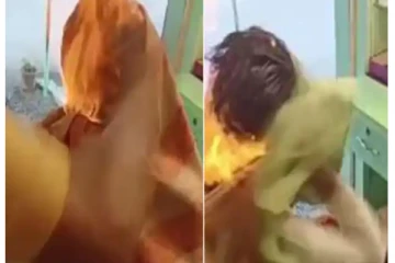 Fire Haircut: தீப்பிடித்து எரிந்த தலை..பலத்த காயங்களுடன் இளைஞர் - பதறவைக்கும் வீடியோ