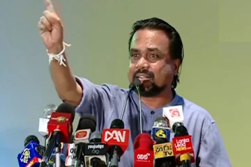 தேசிய அரசாங்கத்தில் இணையும் முட்டாள்கள் யார்? விமல் காரசார பேச்சு!