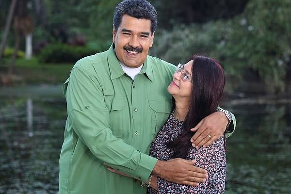 20 வருடங்கள் நீடித்த காதல்... பின்னர் ரகசிய திருமணம்: மதுரோ - சிலியா அரசியல் கதை | Maduro Dated 20 Years Marrying Secret