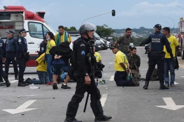 பிரேஸில் கலவரம் தொடர்பில் சுமார் 1,500 பேர் அதிரடி கைது!