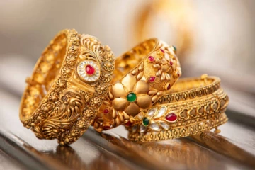 திடீர் திடீர்னு குறையும் தங்கம் - இன்று எவ்வளவு தெரியுமா?