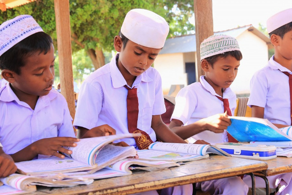 பாடசாலைகளுக்கான விடுமுறை குறித்த விசேட அறிவித்தல் | Special Notification Regarding School Holidays