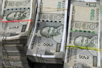 HDFC வங்கி 5 வருட FD-ல் ரூ.3 லட்சம் முதலீடு செய்தால்.., திரும்ப கிடைக்கும் தொகை எவ்வளவு?