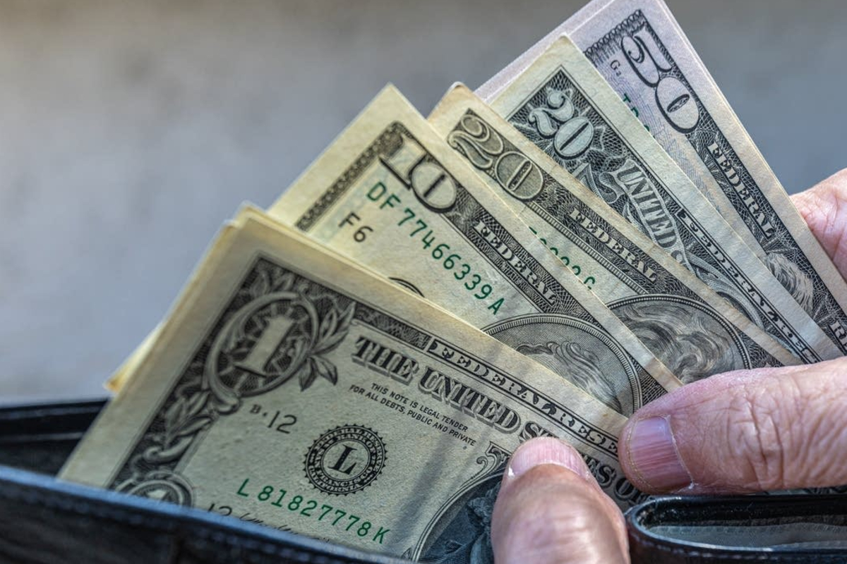 இன்று இலங்கை ரூபாயின் பெறுமதி சற்று அதிகரிப்பு! | The Value Of The Sri Lankan Rs Increased Slightlys