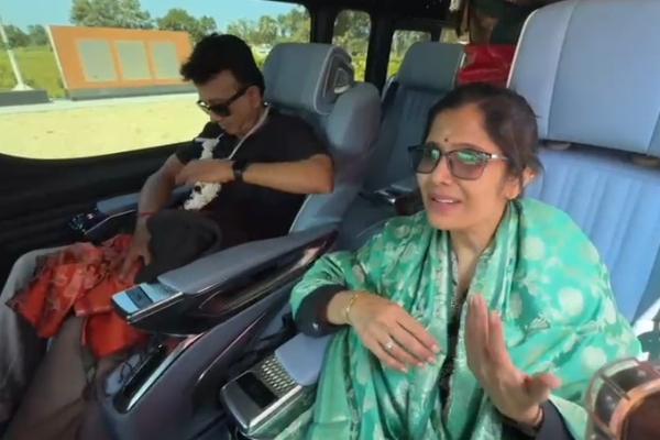 இன்று யாழ் வந்த பிரபல தென்னிந்திய பாடகர்கள் | Famous Playback Singers Arrive In Jaffna